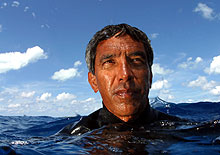 Nainoa Thompson.